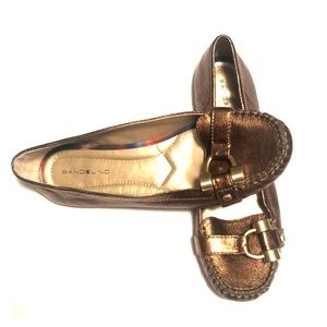 Bandolino bronze flats